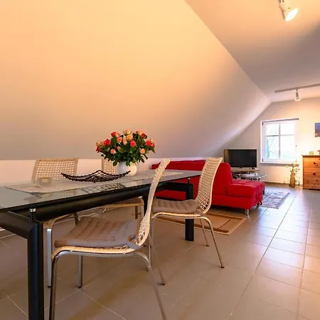 Hof Garz Apartament Poseritz